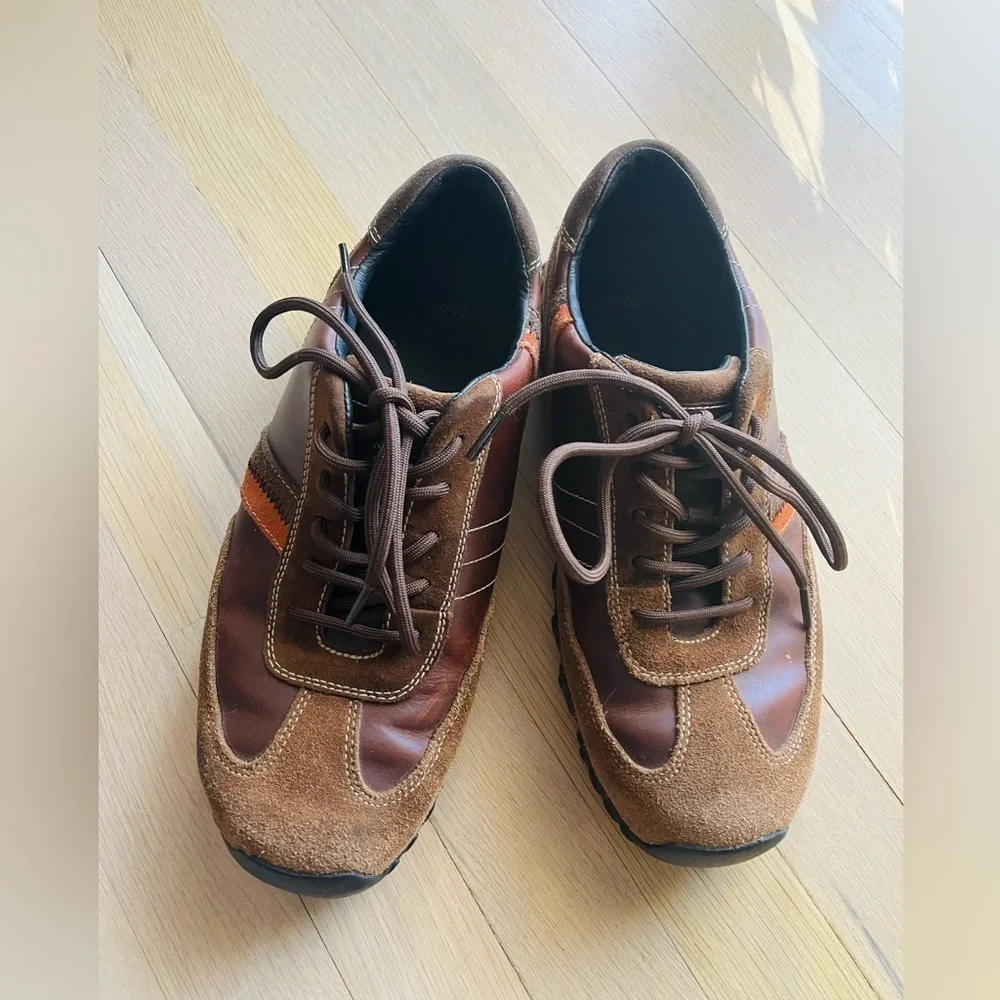 Timberland Brown and Orange Leather and Suede sneakers Size 9